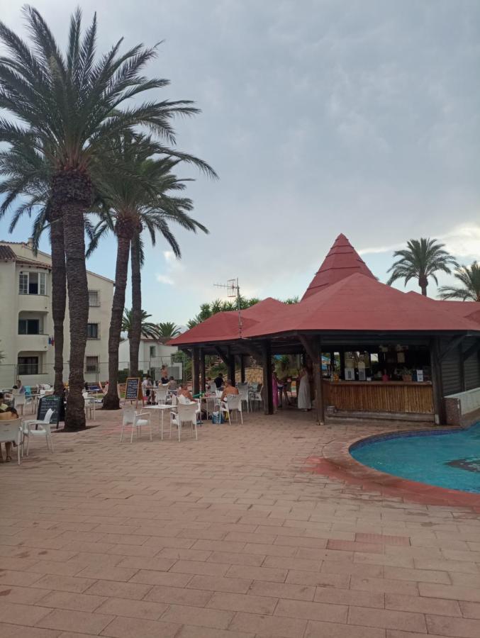 Alojamiento Con Piscina Y Chiringuito Denia Kültér fotó